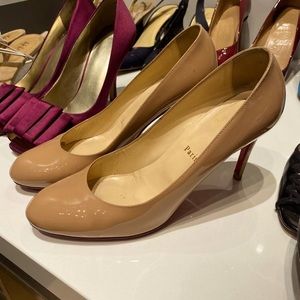 Christian Louboutin 39.5 nude pumps.